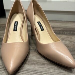 Nine West Women's Tan Heels